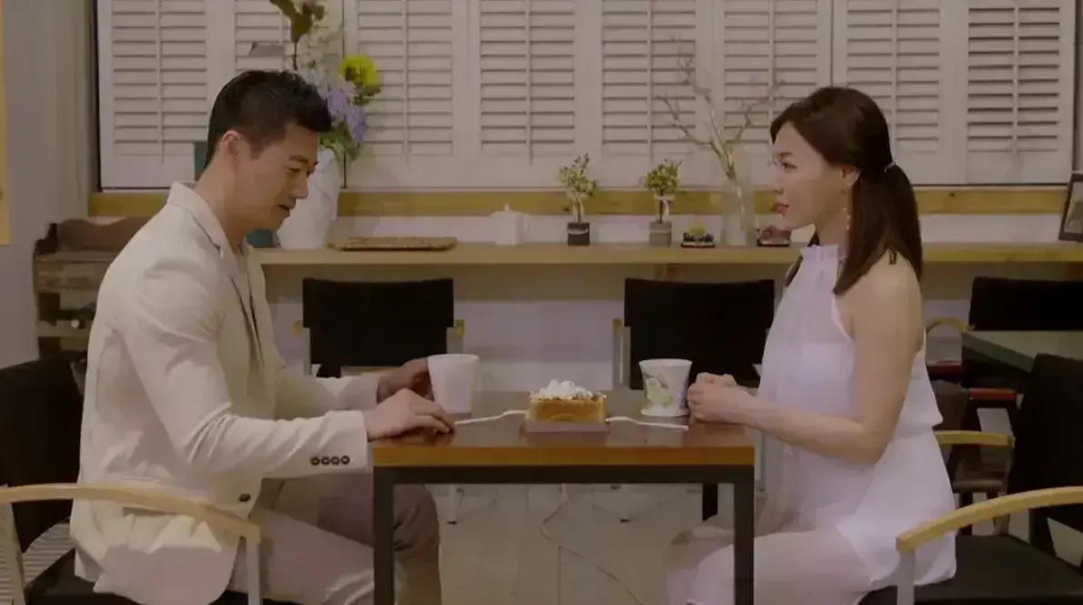 《邻居家妻子》韩国电影未删减1080P韩语中字在线观看-我邻居的老婆高清百度网盘下载-夸克迅雷资源-邻居家妻子完整版免费播放