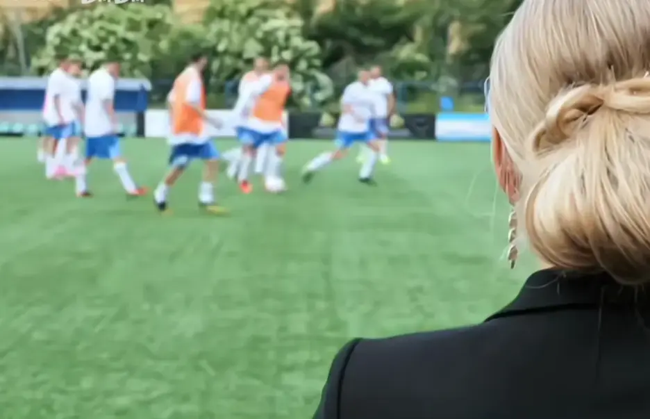 《footballersmoms》1080P无广告在线看-《足球队的女老板们》无删减高清完整版-足球女老板免费观看全集